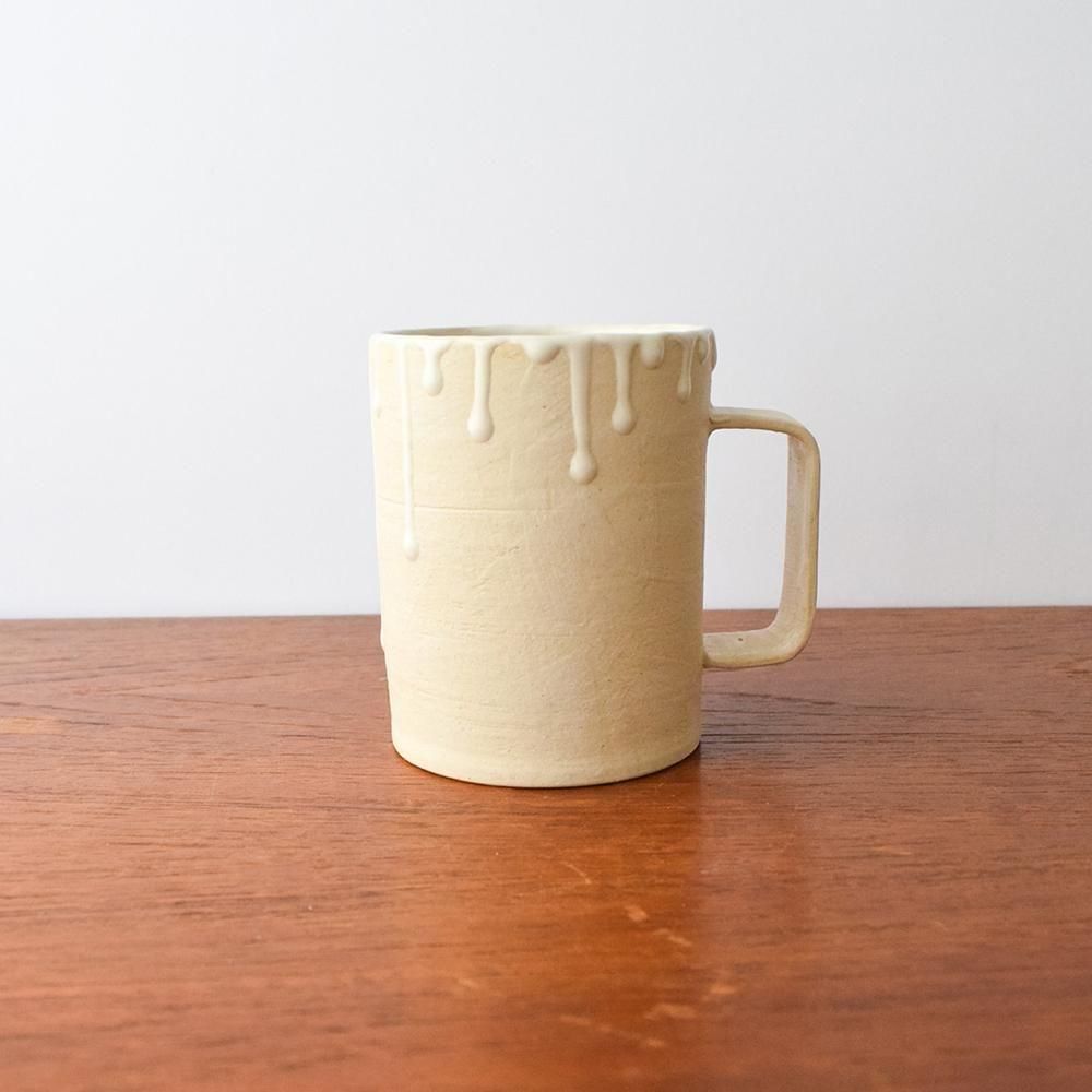 <img class='new_mark_img1' src='https://img.shop-pro.jp/img/new/icons1.gif' style='border:none;display:inline;margin:0px;padding:0px;width:auto;' />cocorobiyori  drop mug white  A