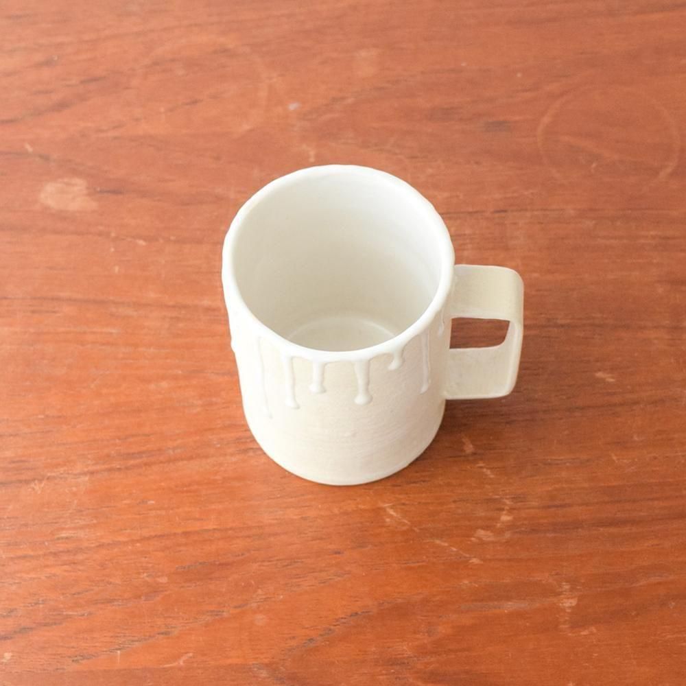 <img class='new_mark_img1' src='https://img.shop-pro.jp/img/new/icons1.gif' style='border:none;display:inline;margin:0px;padding:0px;width:auto;' />cocorobiyori  drop mug white  B