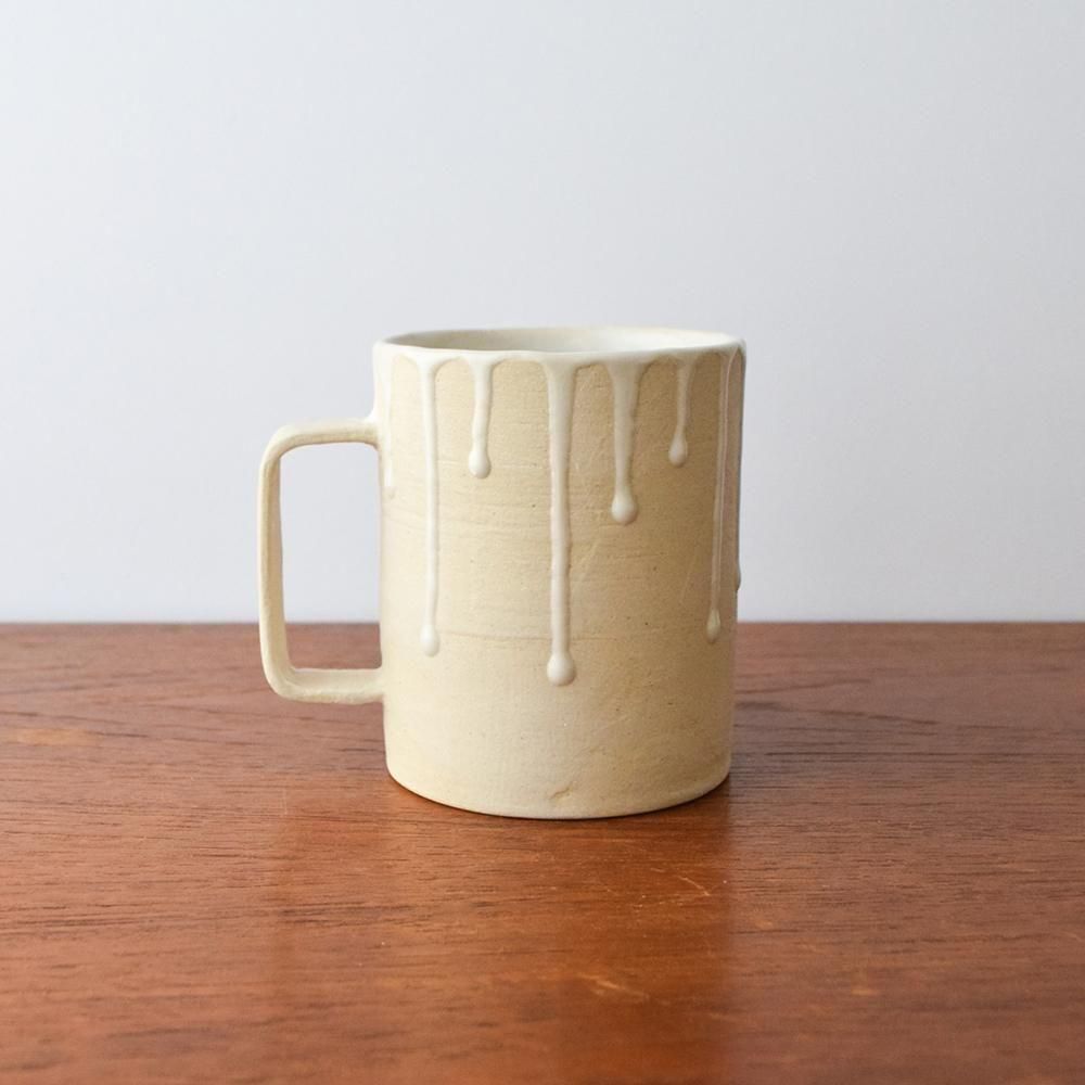 <img class='new_mark_img1' src='https://img.shop-pro.jp/img/new/icons1.gif' style='border:none;display:inline;margin:0px;padding:0px;width:auto;' />cocorobiyori  drop mug white  C