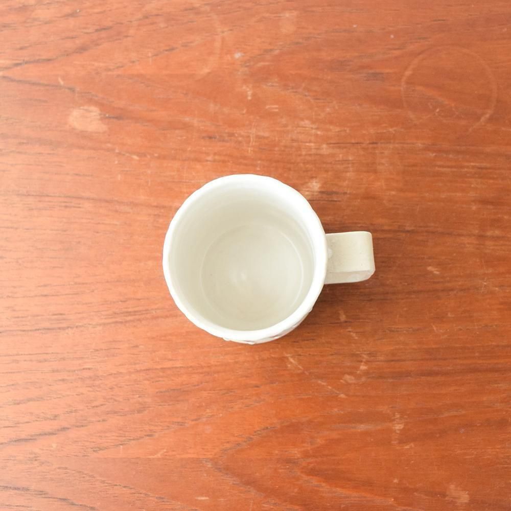 <img class='new_mark_img1' src='https://img.shop-pro.jp/img/new/icons1.gif' style='border:none;display:inline;margin:0px;padding:0px;width:auto;' />cocorobiyori  drop mug white  C