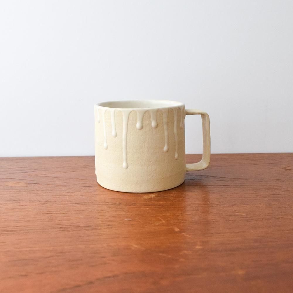 <img class='new_mark_img1' src='https://img.shop-pro.jp/img/new/icons1.gif' style='border:none;display:inline;margin:0px;padding:0px;width:auto;' />cocorobiyori  drop mug white  D