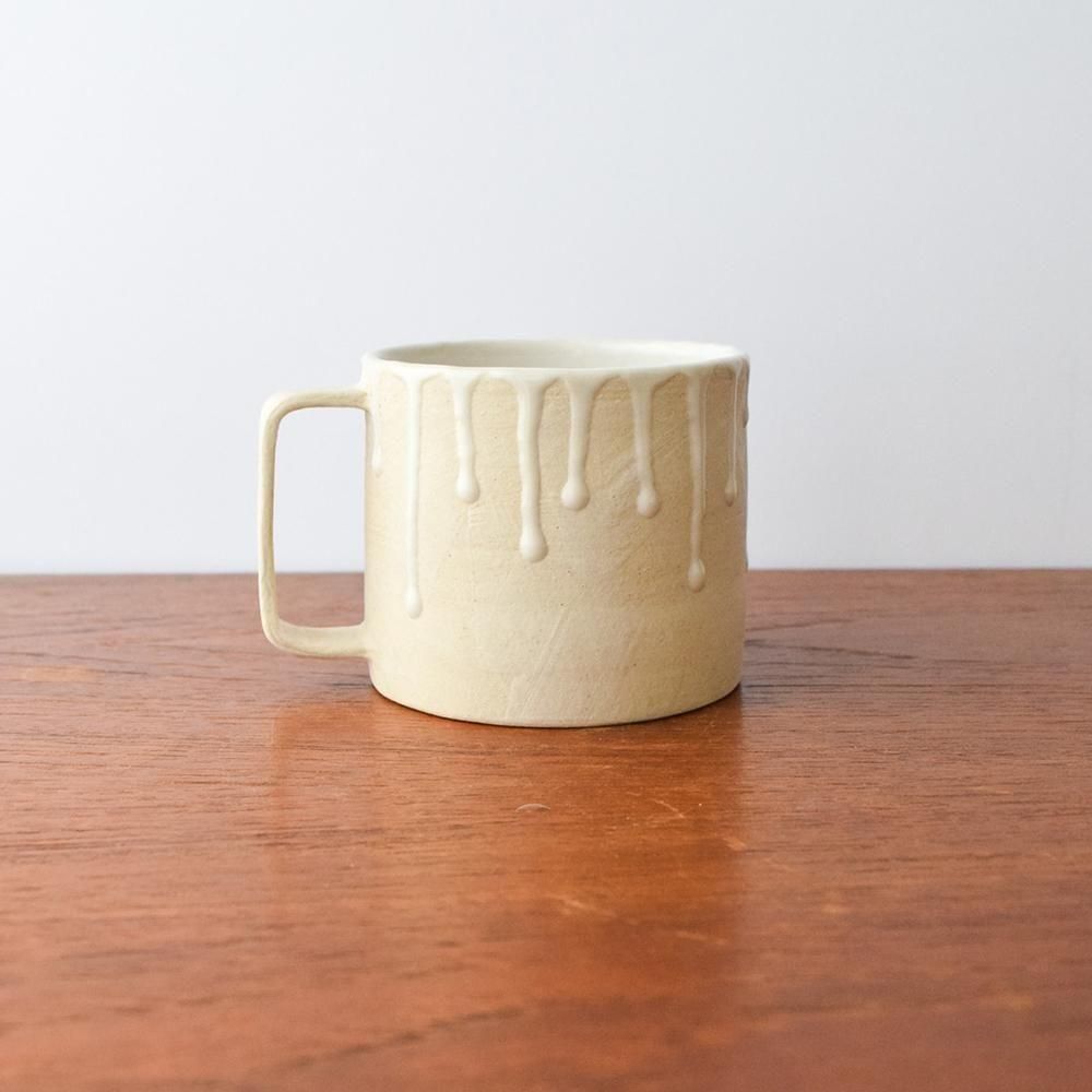 <img class='new_mark_img1' src='https://img.shop-pro.jp/img/new/icons1.gif' style='border:none;display:inline;margin:0px;padding:0px;width:auto;' />cocorobiyori  drop mug white  D