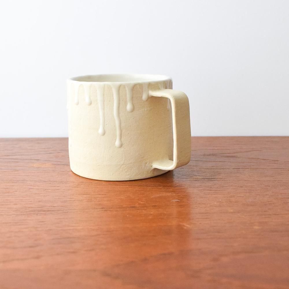 <img class='new_mark_img1' src='https://img.shop-pro.jp/img/new/icons1.gif' style='border:none;display:inline;margin:0px;padding:0px;width:auto;' />cocorobiyori  drop mug white  D