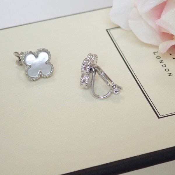 Mother of pearl clover pierce＆earring（シルバー）（11ｍｍ）