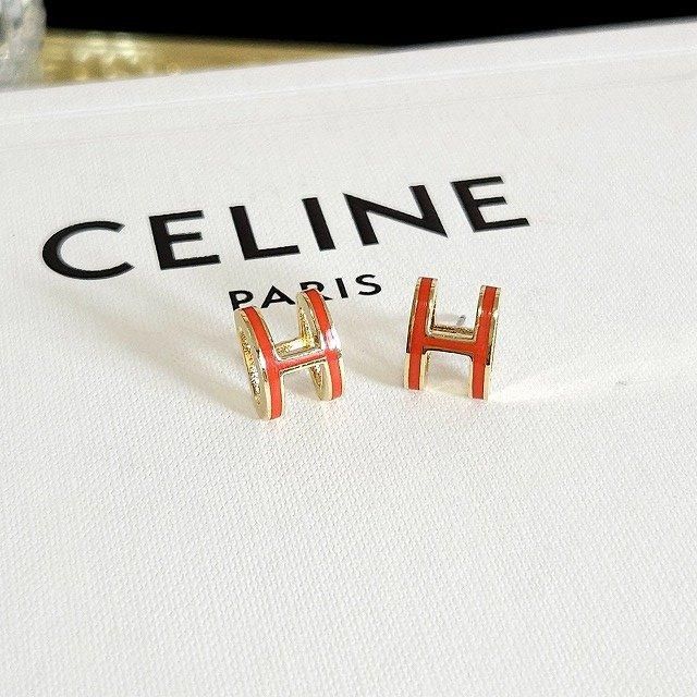 高品質！スタイリッシュなお洒落なHピアス イヤリング | イニシャル