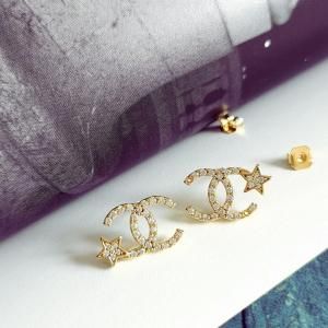 星とロゴの組み合わせがかわいい☆】CHANEL ピアス CCロゴ