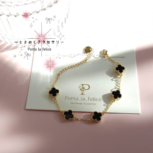 <img class='new_mark_img1' src='https://img.shop-pro.jp/img/new/icons58.gif' style='border:none;display:inline;margin:0px;padding:0px;width:auto;' />ʥǡʼ onyx clover braceletʥɡ
