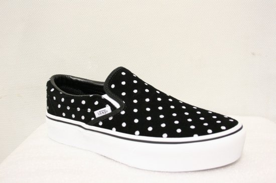 Classic slip outlet on vans platform