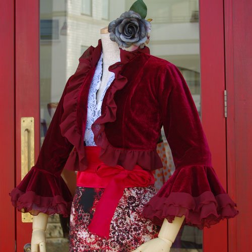 ベルベット素材のフリル付きボレロ　ボルドー - オリジナル フラメンコ衣装「12DOCE del FLAMENCO ドセデルフラメンコ」
