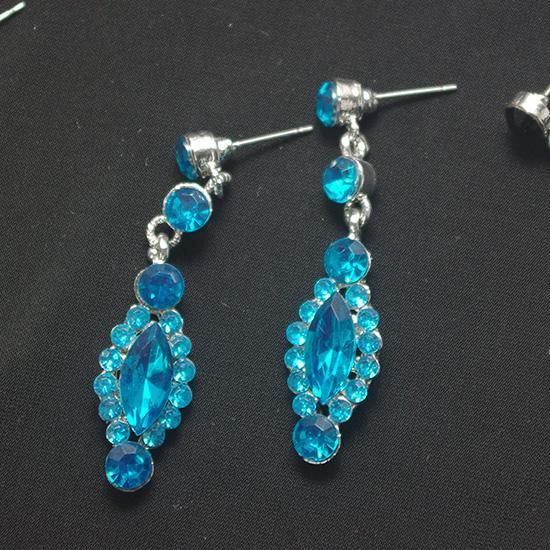 ★ フラメンコ　ファルダ、ピアス3点 ☆本日のみお値下げ フラメンコ ファルダ、 ピアス3点