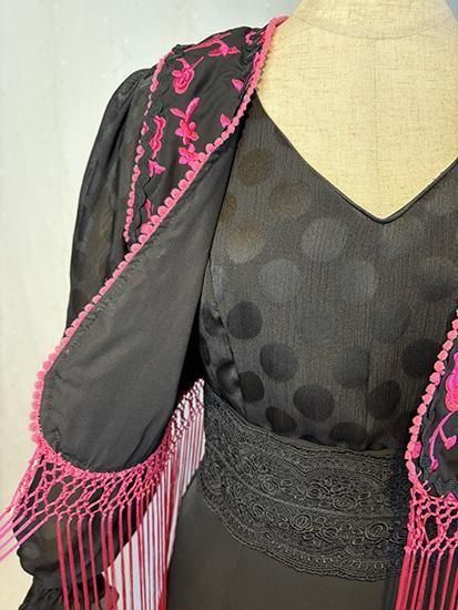 LunaLunera 刺繍のチャレコ ブラック/ピンク - オリジナル フラメンコ