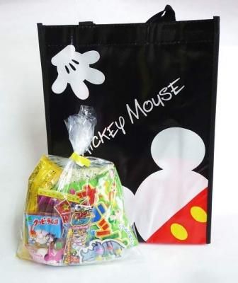 駄菓子詰合せ ディズニーミッキー ミニーたて型レッスンバック入り ２００円 駄菓子の通販 問屋やまぐち 格安卸売り