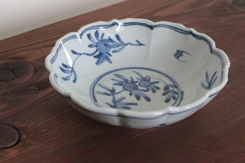 樋山真弓 輪花鉢（染付蝙蝠果実）｜九谷焼のうつわ｜和食器通販