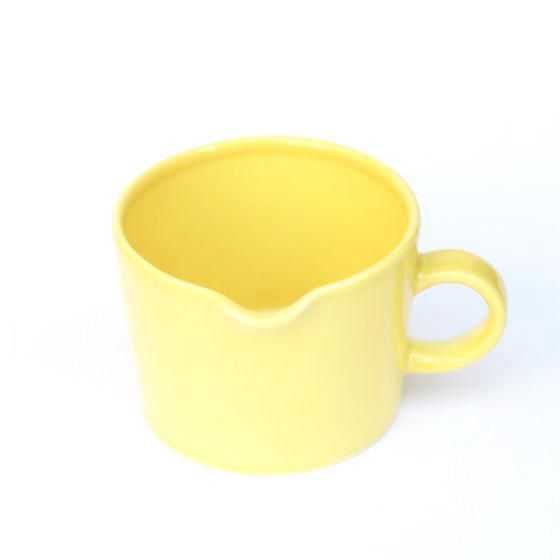 iittala teema yellow pitcher イッタラ ティーマイエロー ミルクピッチャー- 北欧雑貨と暮らしの道具lotta 神戸にある 北欧雑貨と暮らしの道具lottaのオンラインストア【アラビア,クイストゴーなどの北欧ヴィンテージ食器,ソルテグラスジュエリーなどの作家の作品が並びます】