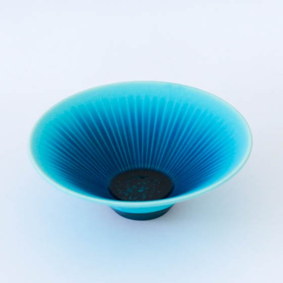和田山真央 7寸 トルコブルー藍流し浅鉢 - 北欧雑貨と暮らしの道具 