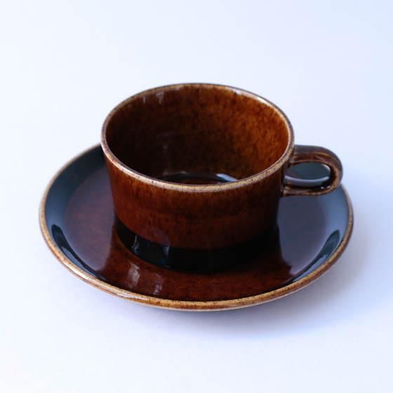 Rorstrand Sahara Tea C S ロールストランド サハラ ティーカップ ソーサー 北欧雑貨と暮らしの道具lotta 神戸にある北欧 雑貨と暮らしの道具lottaのオンラインストア アラビア クイストゴーなどの北欧ヴィンテージ食器 ソルテグラスジュエリーなどの作家の作品が並び Rorstrand Sahara Tea C S ロールストランド サハラ ティーカップ ソーサー 北欧雑貨と暮らしの道具lotta 神戸にある北欧 雑貨と暮らしの道具lottaのオンラインストア アラビア クイストゴーなどの北欧ヴィンテージ食器 ソルテグラスジュエリーなどの作家の作品が並び