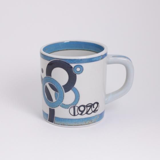 royal copenhagen year mug 1972 ロイヤルコペンハーゲン イヤーマグー- 北欧雑貨と暮らしの道具lotta  神戸にある北欧雑貨と暮らしの道具lottaのオンラインストア【アラビア,クイストゴーなどの北欧ヴィンテージ 食器,ソルテグラスジュエリーなどの作家の作品が並びます】