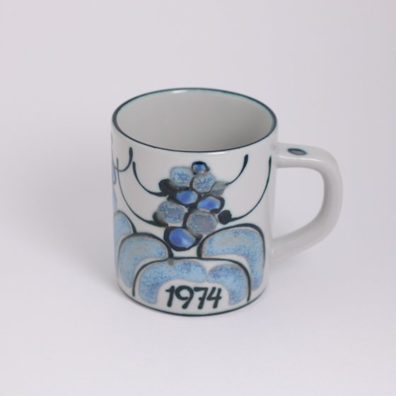 royal copenhagen year mug 1974 ロイヤルコペンハーゲン イヤーマグー