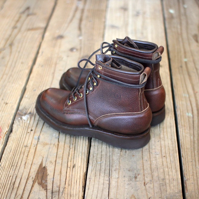 GRIZZLY BOOTS Black Bear / Horween Brown