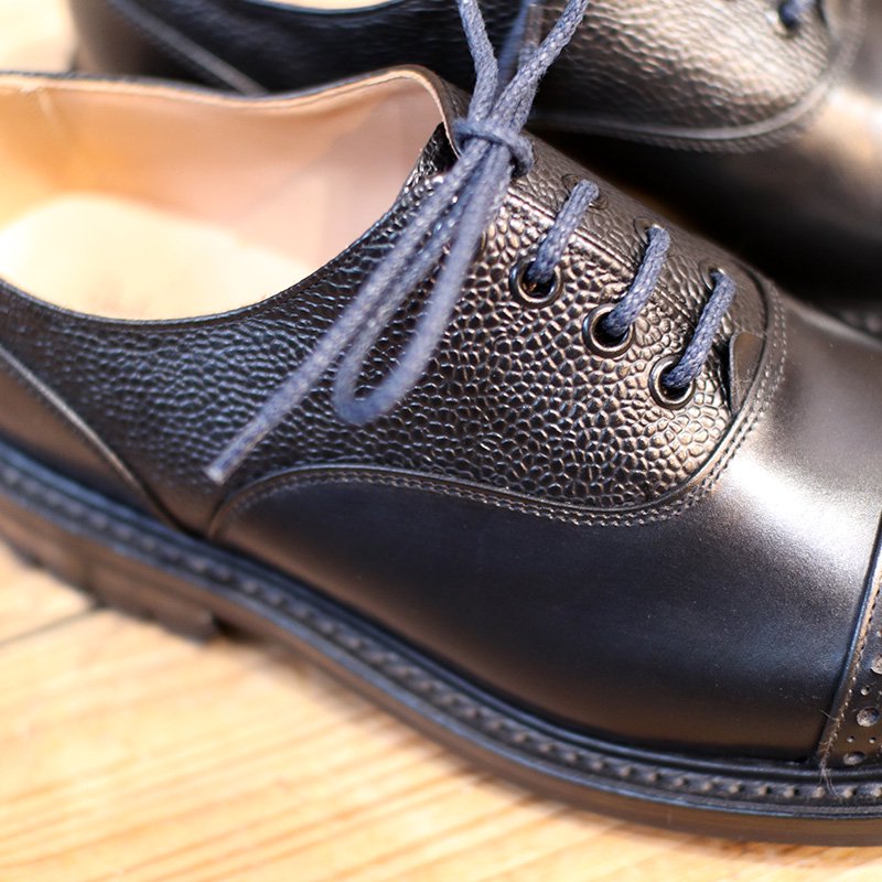 Quilp by Tricker's Two Tone Oxford Black