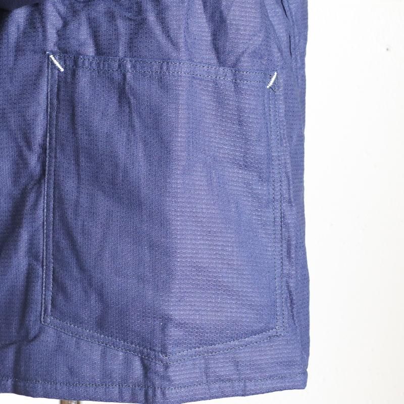 POST OVERALLS POST42 DV 襟なしカバーオール シンサレート ポストオーバーオールズの新提案。重ね着スタイルが新鮮な、襟