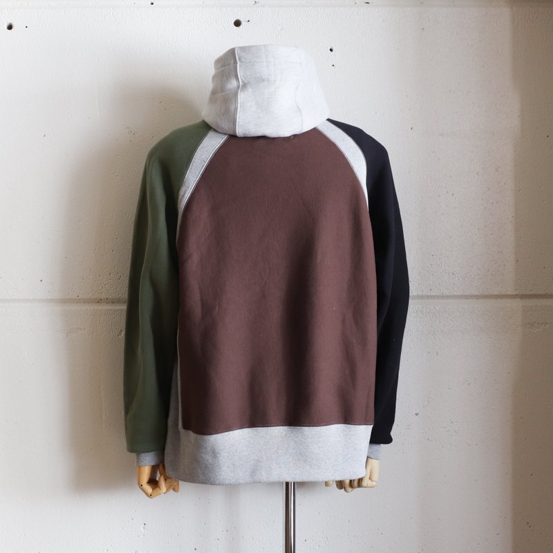 Combo Raglan Hoody