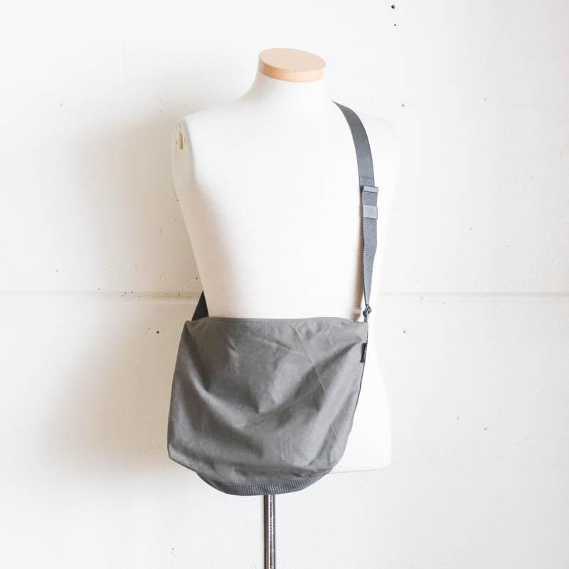 IREKO POUCH  MFRGOlive x Gray