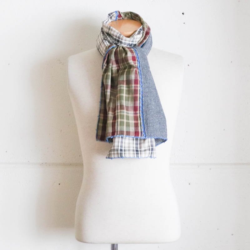 OUPS Scarfsmall check x BeigeSize M