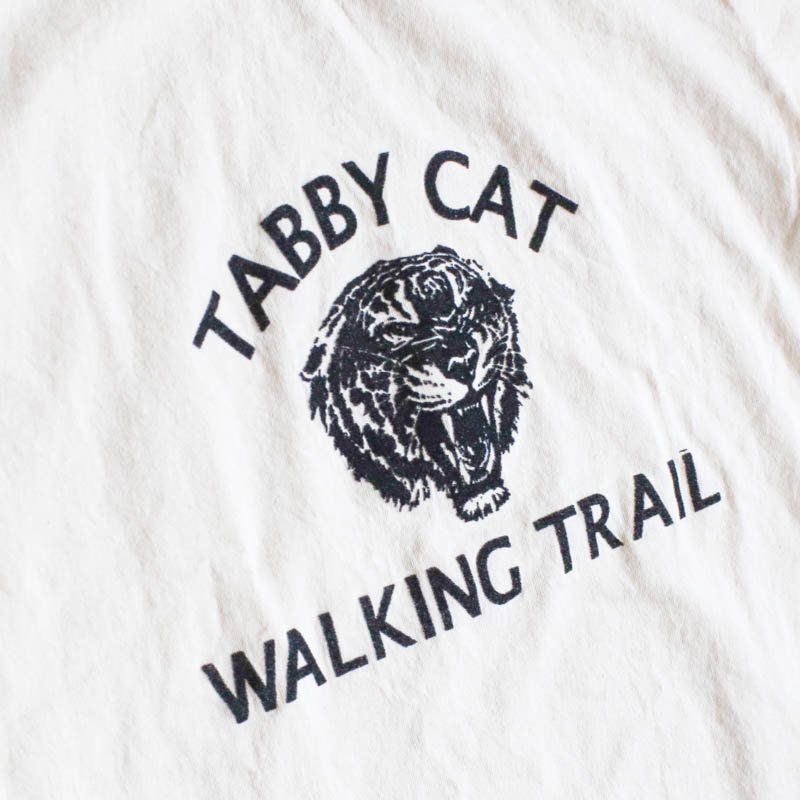 Tabby CatNatural

