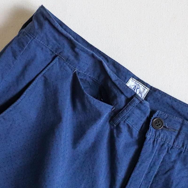 Menpolini Extra Shorts 　dobby chambray solid navy