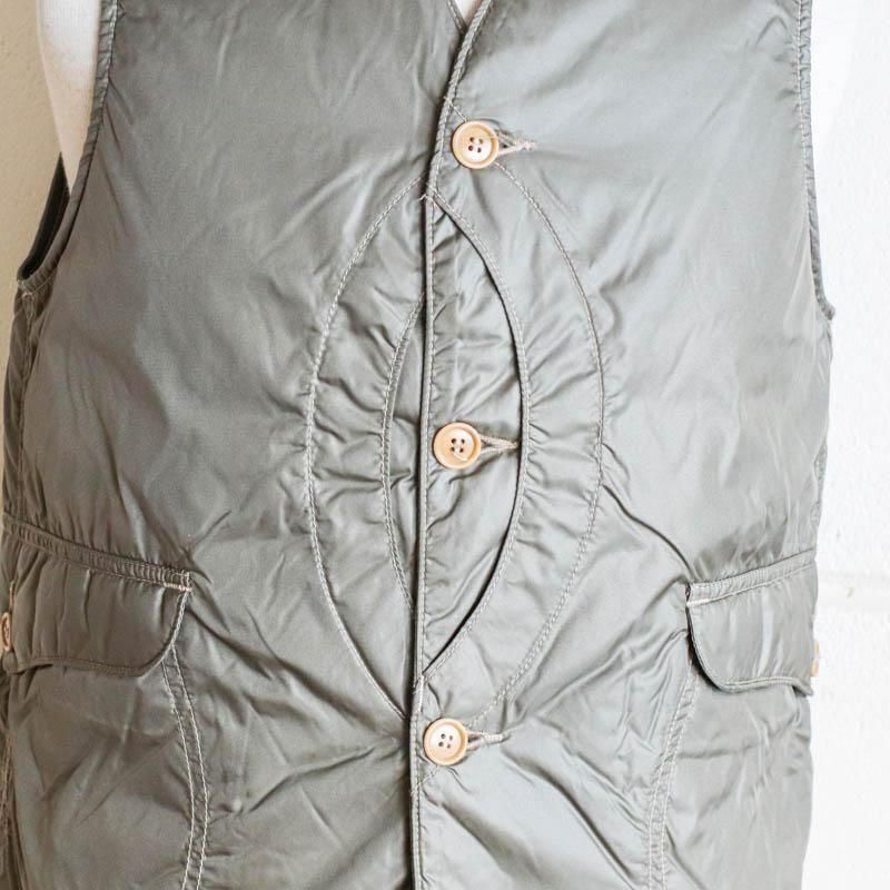 Royal Traveler / Nylon taffeta  Olive