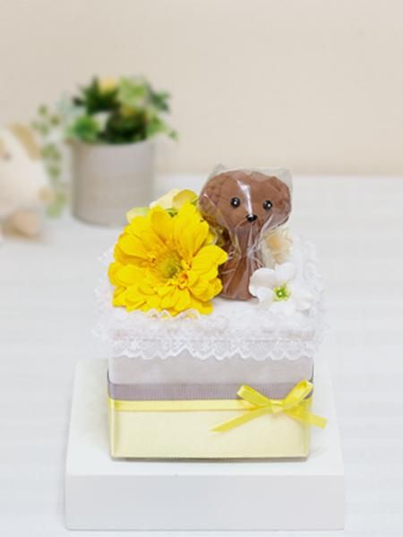 ペットシーツケーキ】ワンちゃん用おもちゃ付きペットシーツ