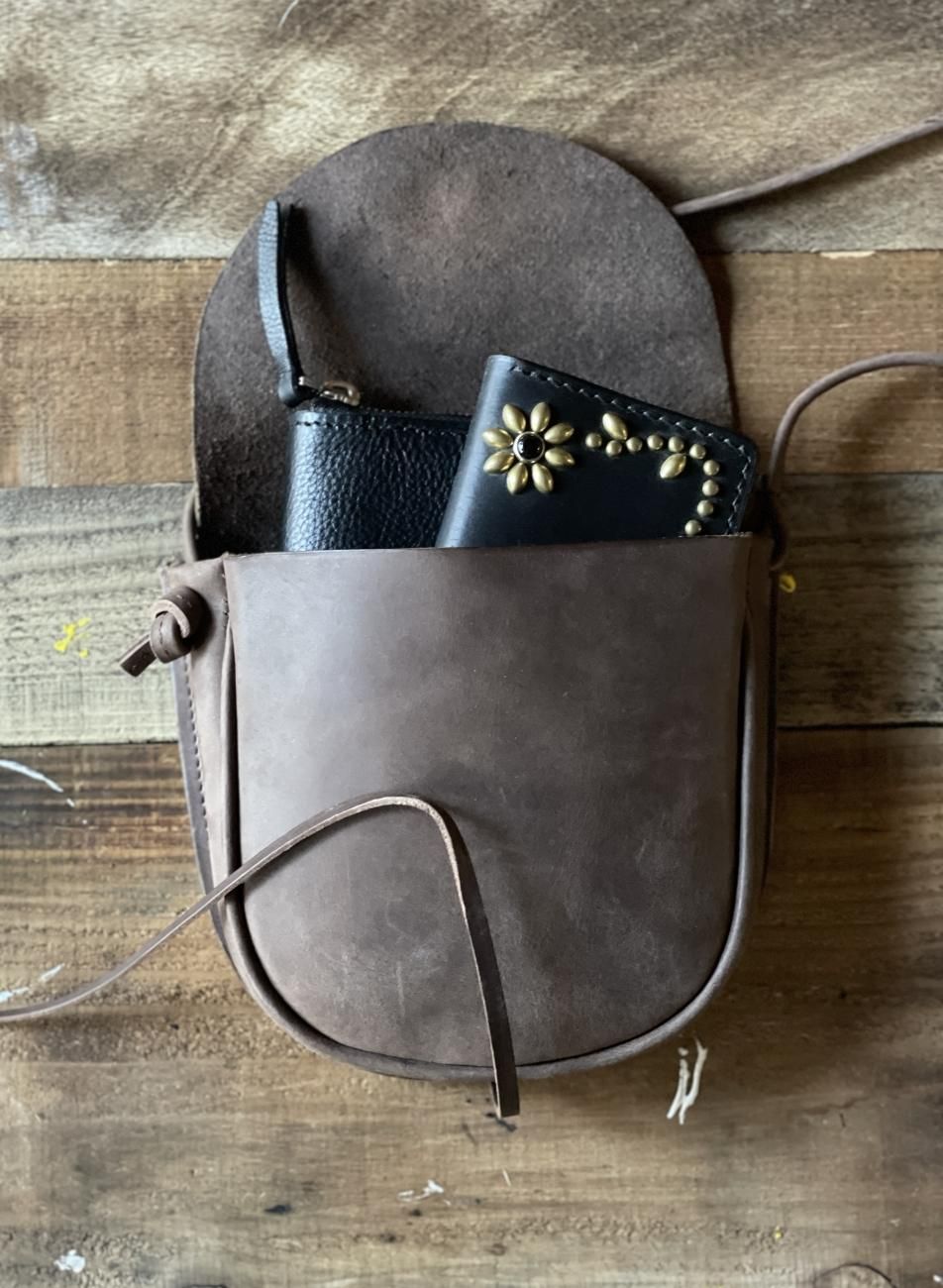 プルアップカウレザー メディスンバック/Pull up Cow Leather medicine Bag