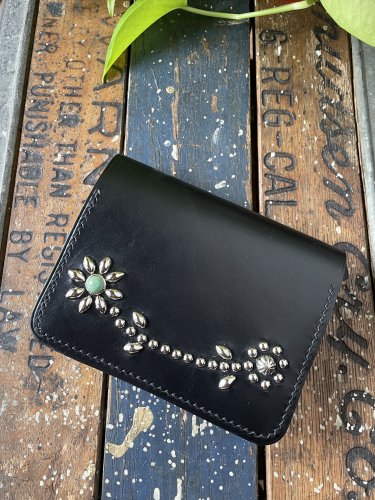 २ åȥå åץå  / Chromexcel leather Studs Tracker Clip Wallet