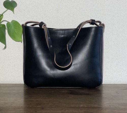 २ Хå  / Chromexcel leather shoulder bag