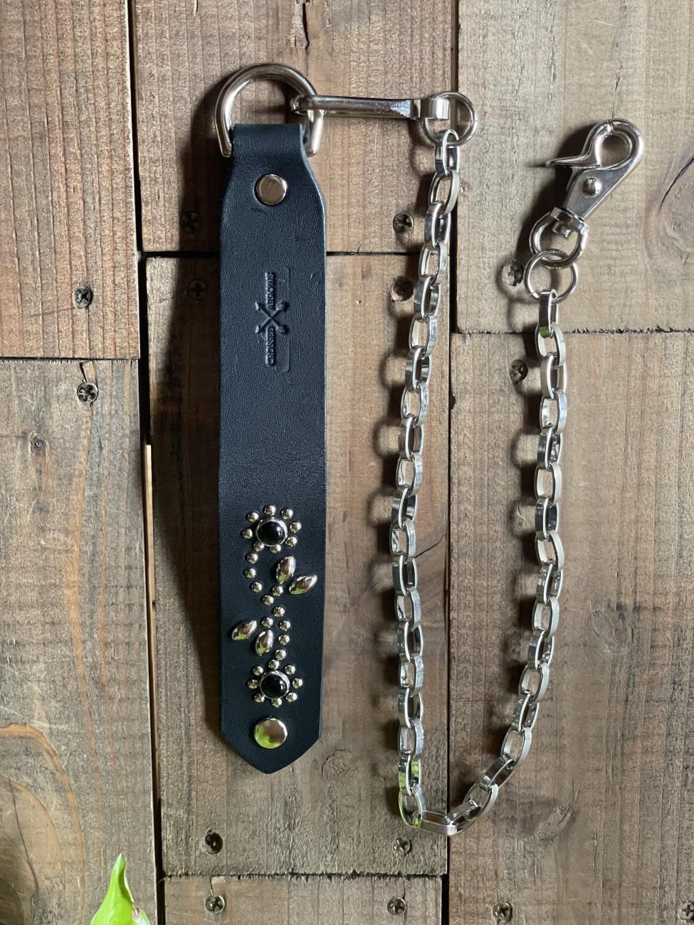 スタッズウォレットチェーン 猫目 A/ Studs Wallet Chain