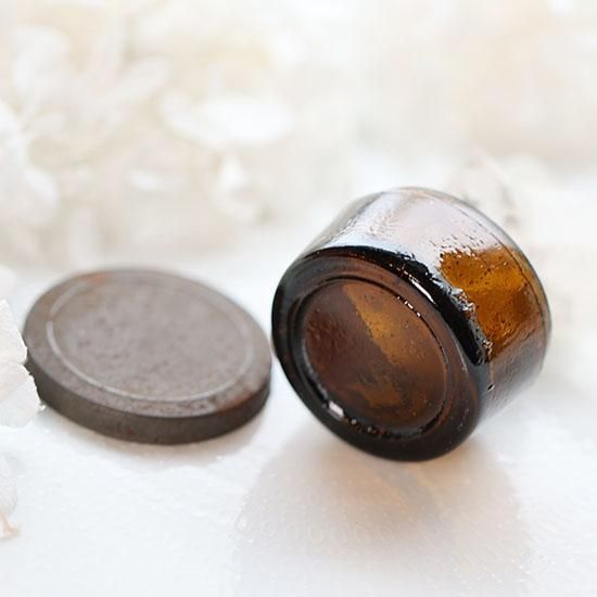 アンティークな [ 軟膏瓶 ] アンティークな [ 軟膏瓶 ]