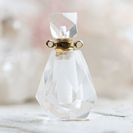 宝石の香水瓶 - アクセサリー