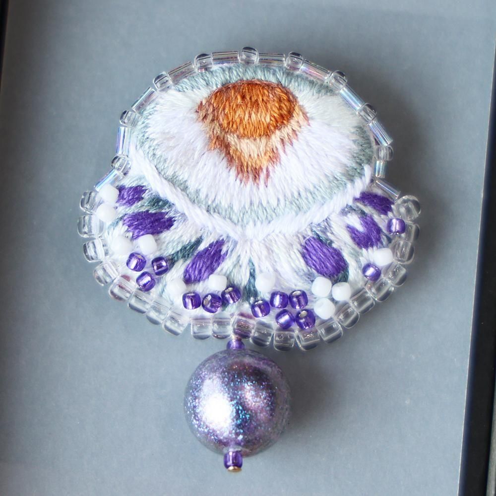 刺繍ブローチ「コティロリーザ・ツベルクラータ」- 海福雑貨通販部