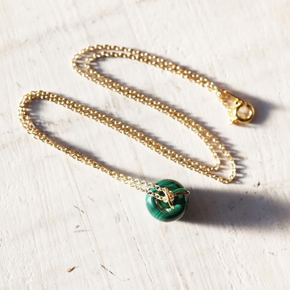 マラカイトの林檎ネックレス - 海福雑貨通販部