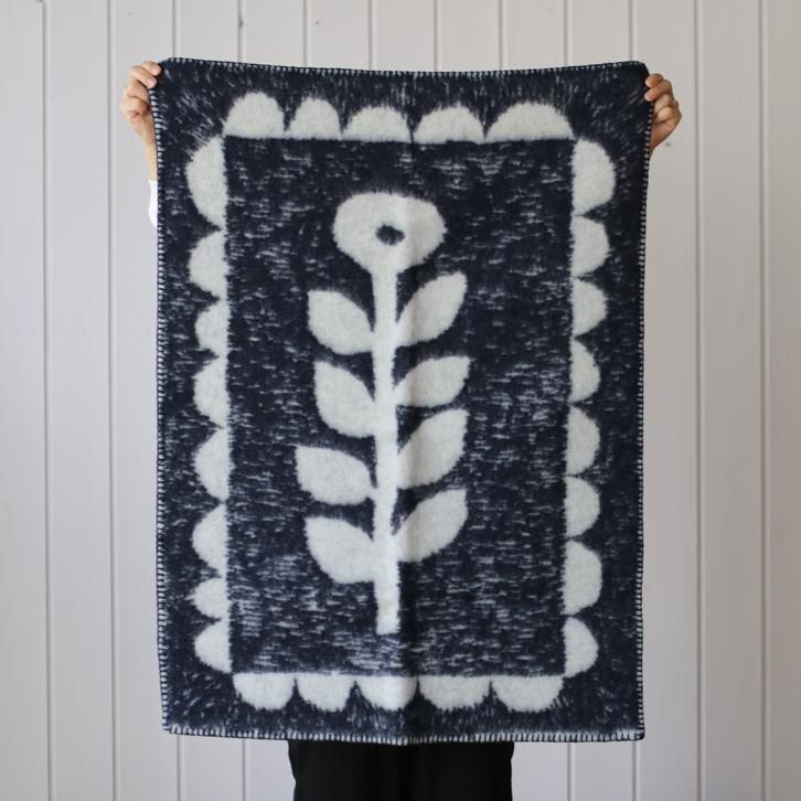KLIPPAN ウールブランケット ネイビー