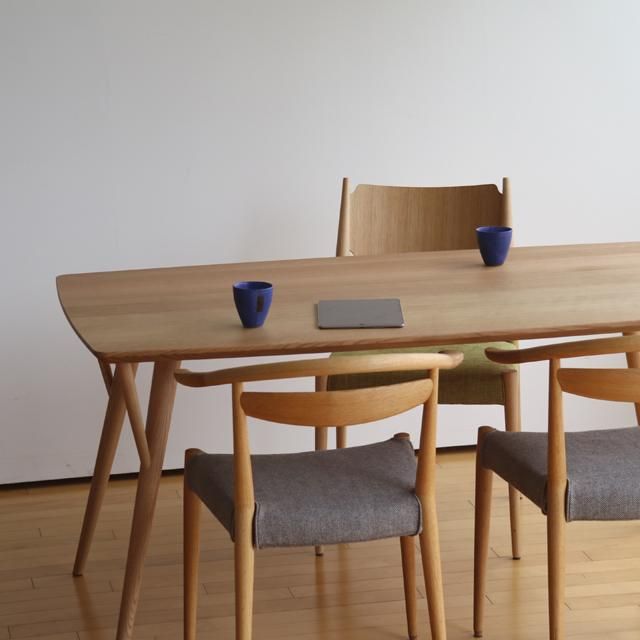 無垢テーブル｜ウォールナットやオークなど、天然木無垢材の