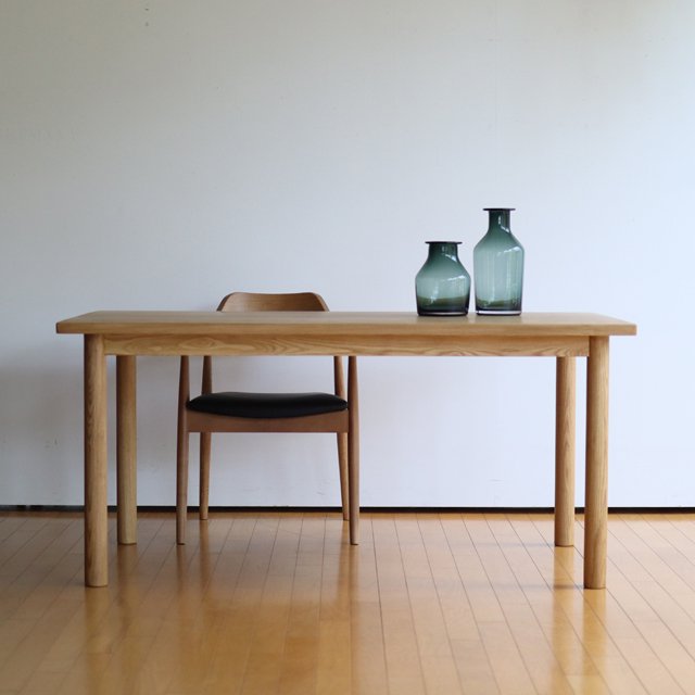 W150サイズ 無垢材を使ったダイニングテーブル机/テーブル ...