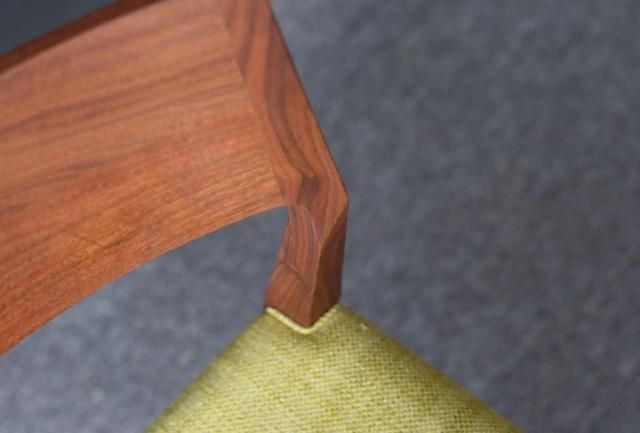 kaochang出品 6/6まで日進木工■Formsダイニングチェア　4脚 kaochang出品 6/6まで日進木工□Formsダイニングチェア 4脚 kaochang