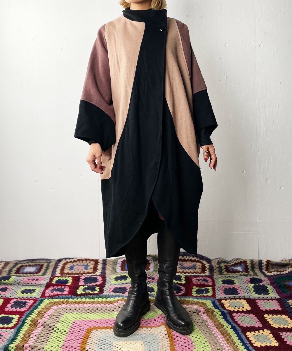 【P-11】Mode tricolor wool cloak Vintage Coat／Made in U.S.A.<img class='new_mark_img2' src='https://img.shop-pro.jp/img/new/icons14.gif' style='border:none;display:inline;margin:0px;padding:0px;width:auto;' />