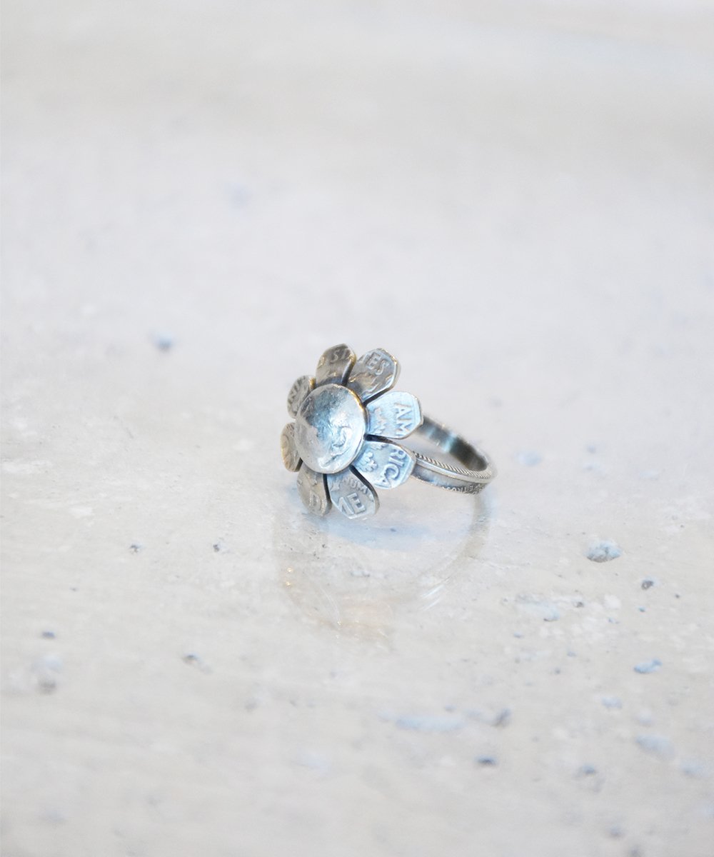 【Folk/N×RAYDY】Flower Children Ring(Small type 20mm)<img class='new_mark_img2' src='https://img.shop-pro.jp/img/new/icons56.gif' style='border:none;display:inline;margin:0px;padding:0px;width:auto;' />
                      </a>
          <a href=