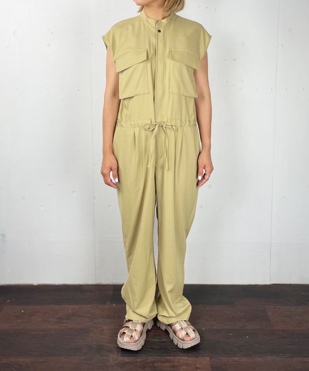 【CHIGNON】Jumpsuit (Beige)<img class='new_mark_img2' src='https://img.shop-pro.jp/img/new/icons14.gif' style='border:none;display:inline;margin:0px;padding:0px;width:auto;' />