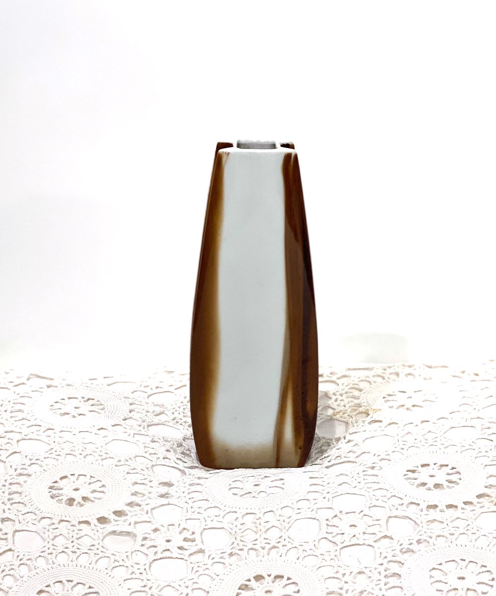 【Vintage Flower Vase】No.38<img class='new_mark_img2' src='https://img.shop-pro.jp/img/new/icons11.gif' style='border:none;display:inline;margin:0px;padding:0px;width:auto;' />