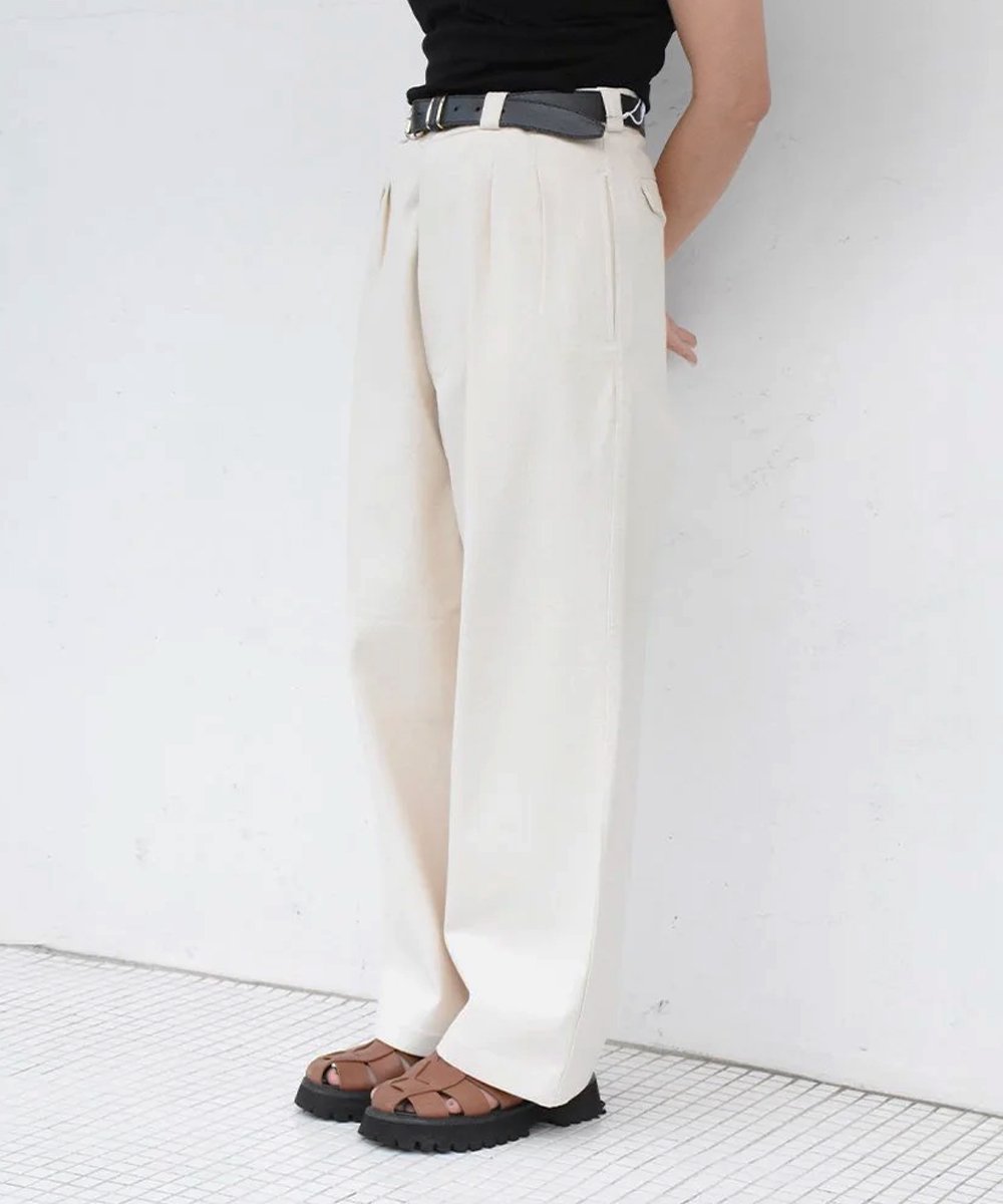 <img class='new_mark_img1' src='https://img.shop-pro.jp/img/new/icons20.gif' style='border:none;display:inline;margin:0px;padding:0px;width:auto;' />SurplusM52 French Replica Chino Pants (Natural)