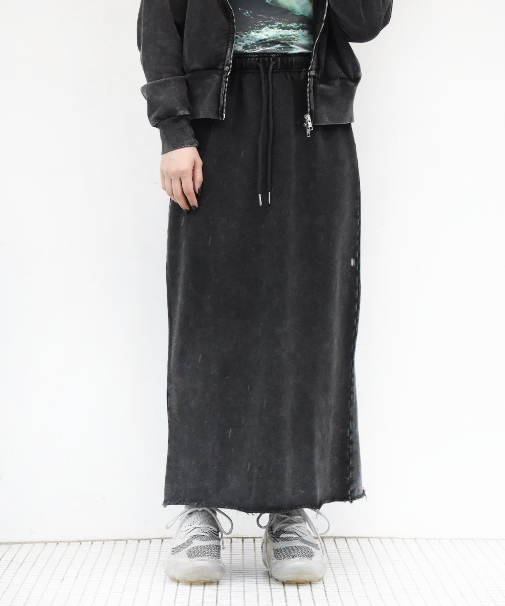 AloreChemical Long Skirt (black)